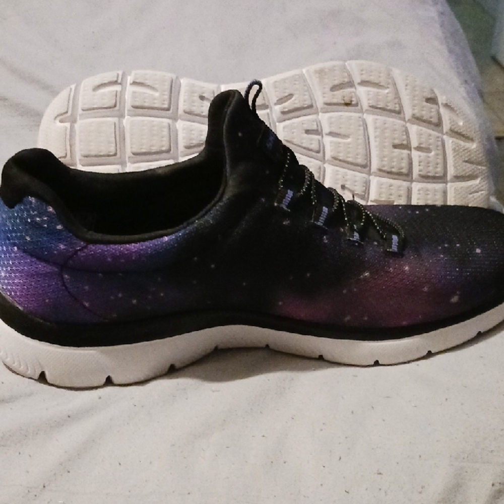 Black and Purple Low-Top Sneakers with Cushioned Sole
